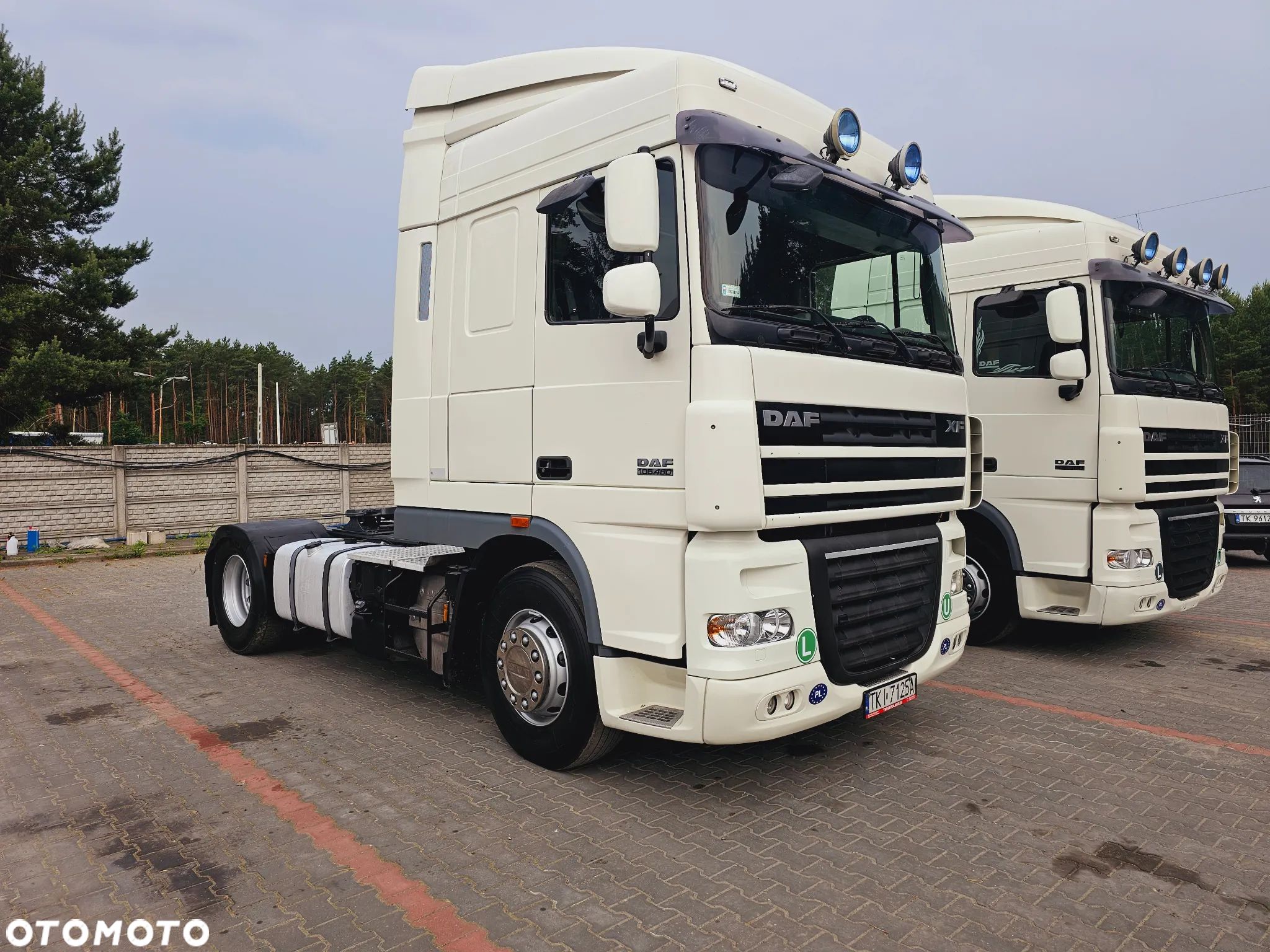 DAF XF 105 460 * EURO 5 * MANUAL* 2012 * STANDARD * SPACE CAB - 1
