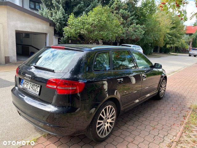 Audi A3 Sportback - 2