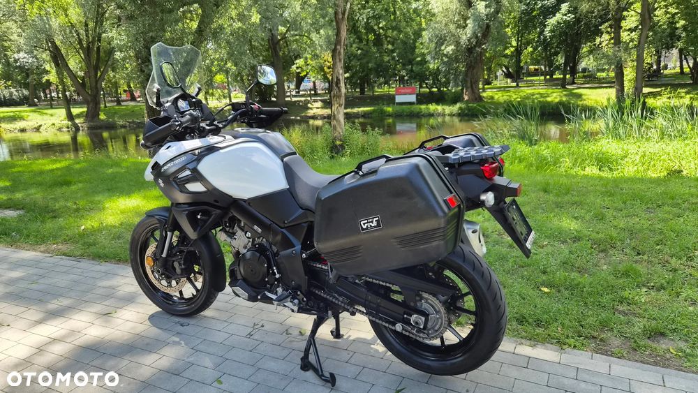 Suzuki V-STROM - 3