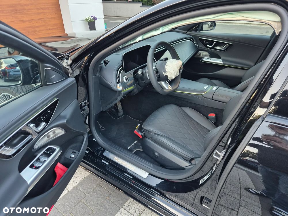 Mercedes-Benz Klasa E 450 mHEV 4-Matic AMG 9G-Tronic - 31