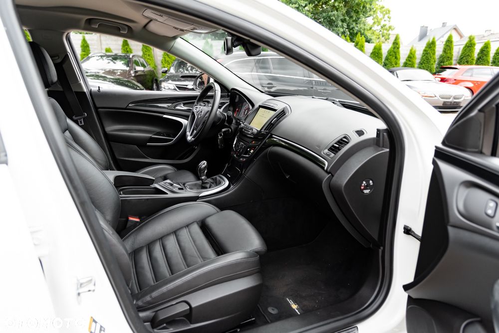 Opel Insignia 1.6 T Cosmo S&S - 27