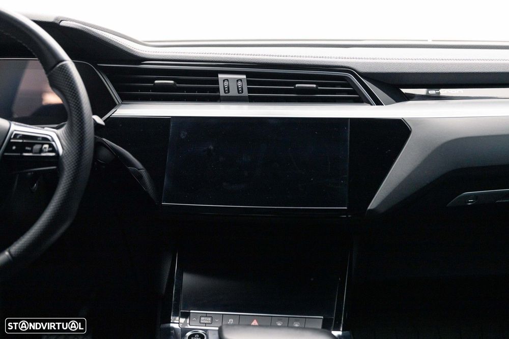 Audi e-tron Sportback 55 quattro S line - 28