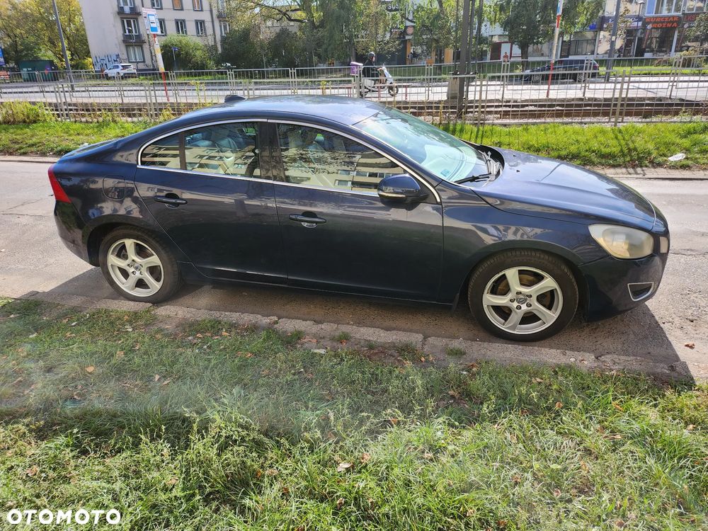 Volvo S60 - 1