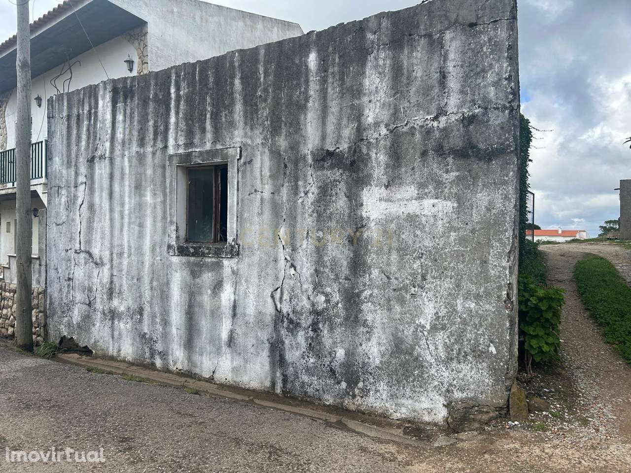 Prédio em Ruínas com vista com vista para o campo - Alcobaça - Grande imagem: 4/5