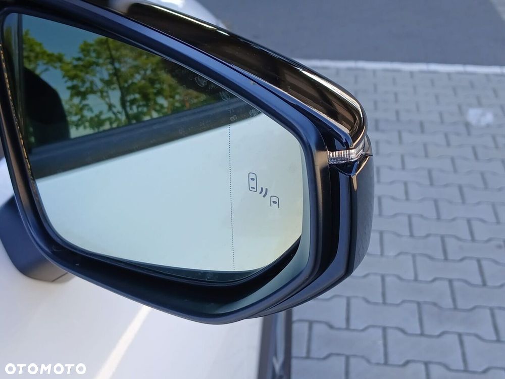 Lexus LBX 1.5 Hybrid Emotion - 40