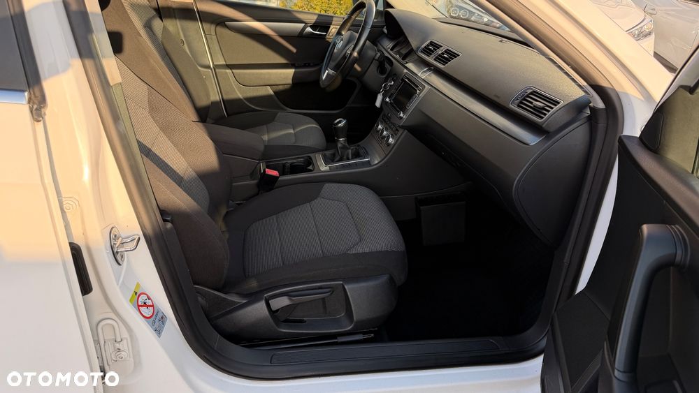 Volkswagen Passat 1.4 TSI BlueMotion Technology Highline - 20