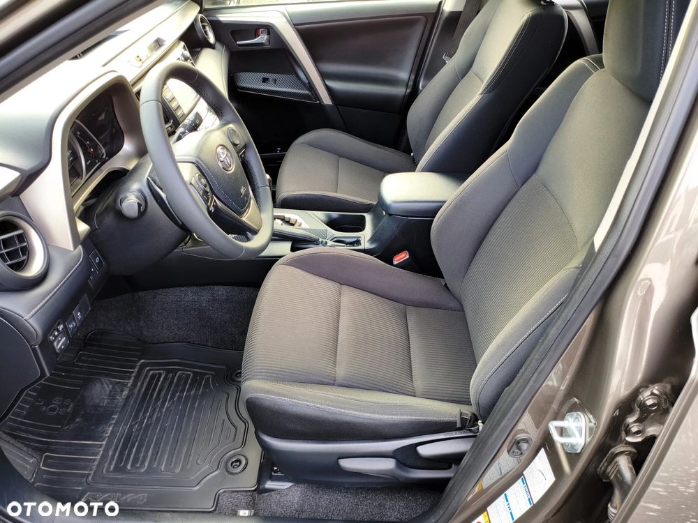 Toyota RAV4 - 19