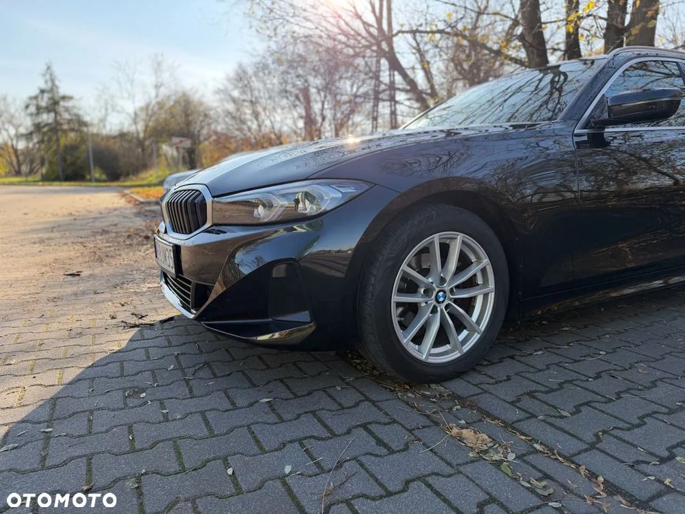 BMW Seria 3 318d - 14