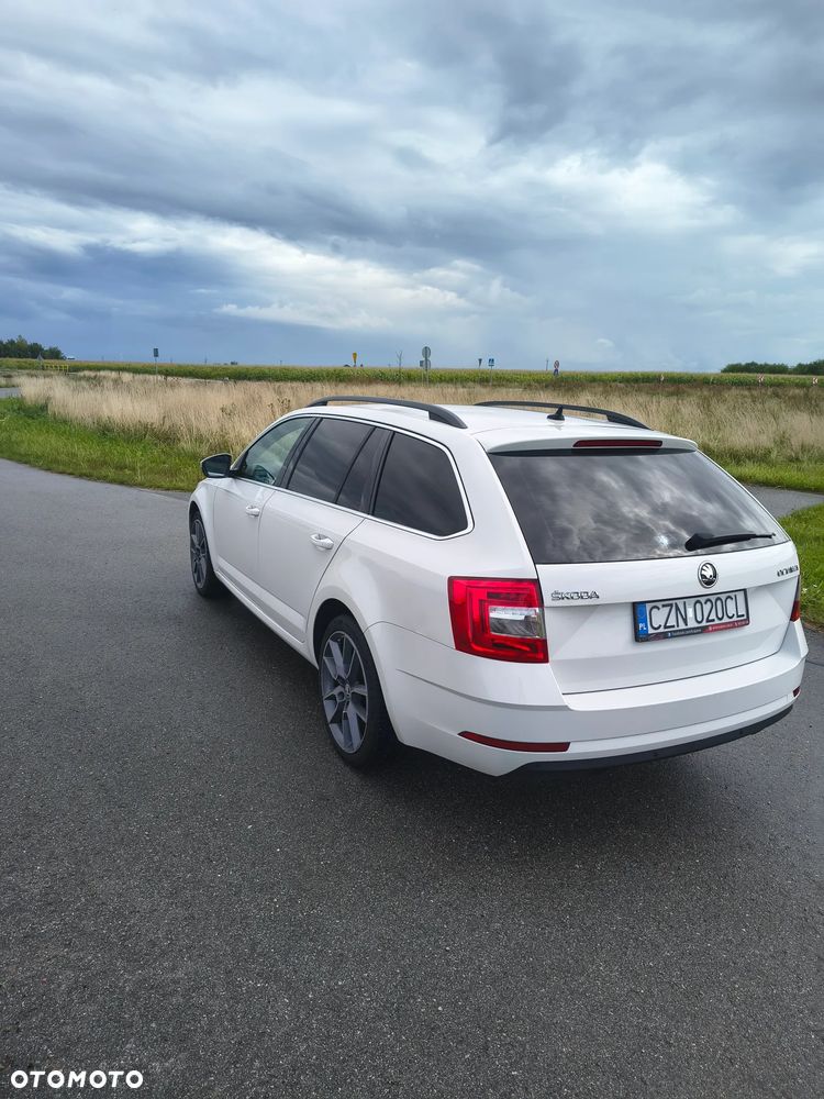 Skoda Octavia 2.0 TDI Style DSG - 6