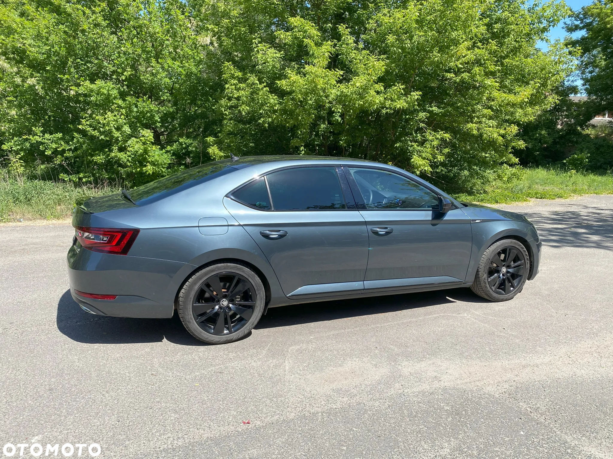 Skoda Superb 2.0 TDI Sportline - 3