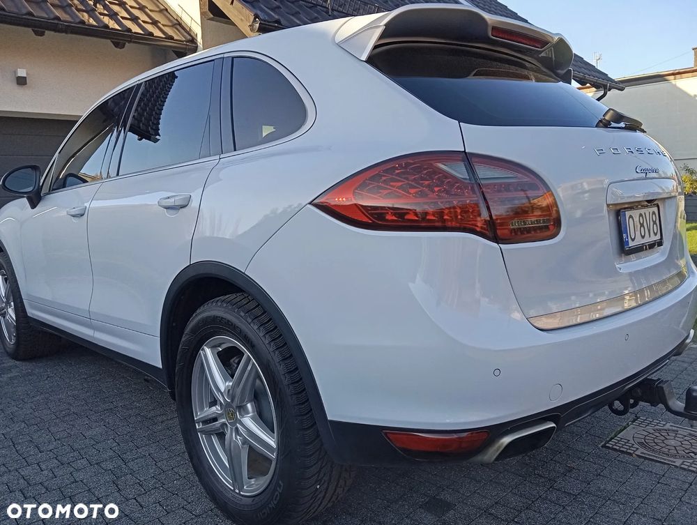 Porsche Cayenne Platinum Edition - 12