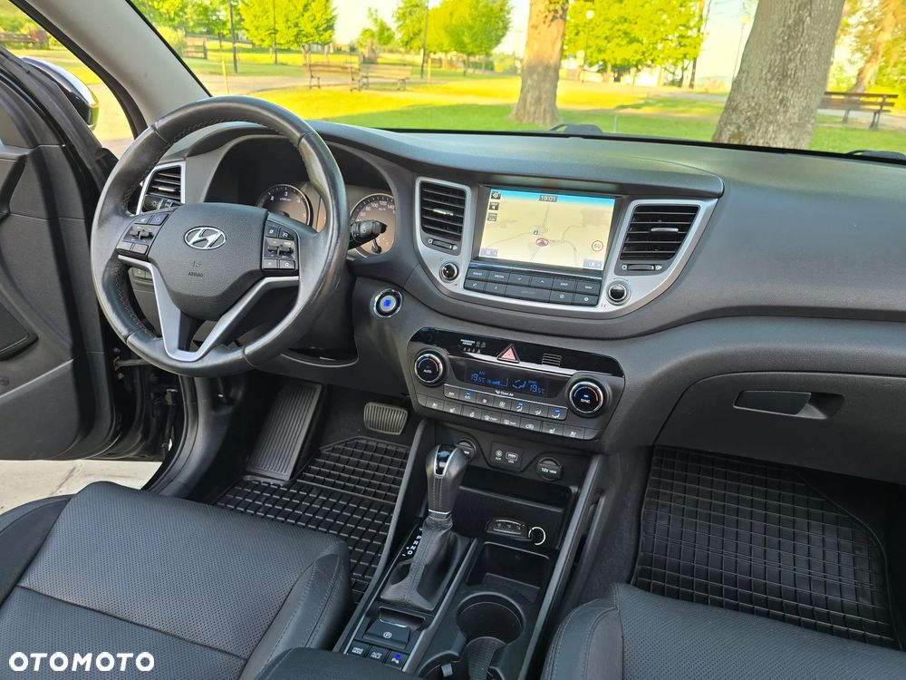 Hyundai Tucson 2.0 CRDI 4WD Automatik Premium - 18