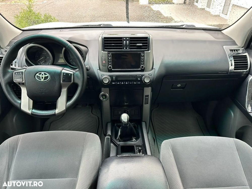 Toyota Land Cruiser D-4D - 13