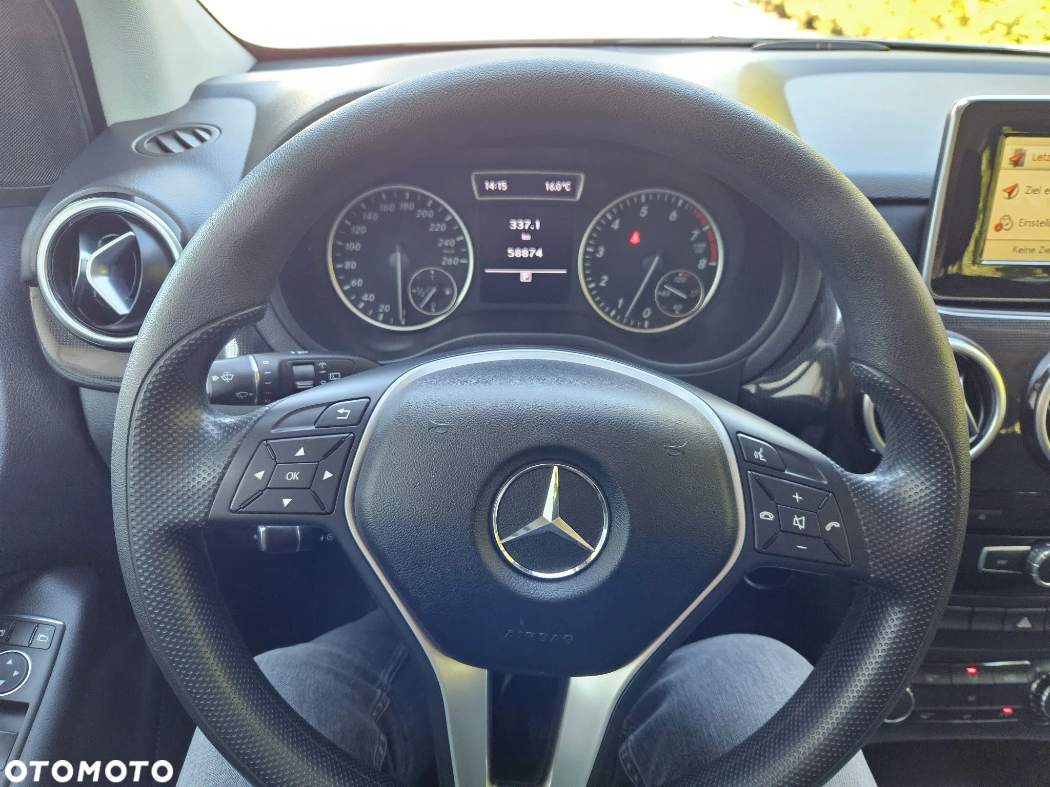 Mercedes-Benz Klasa B 180 (BlueEFFICIENCY) - 13