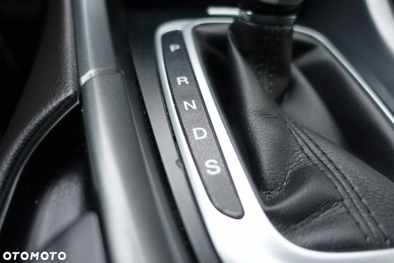 Ford Mondeo - 21