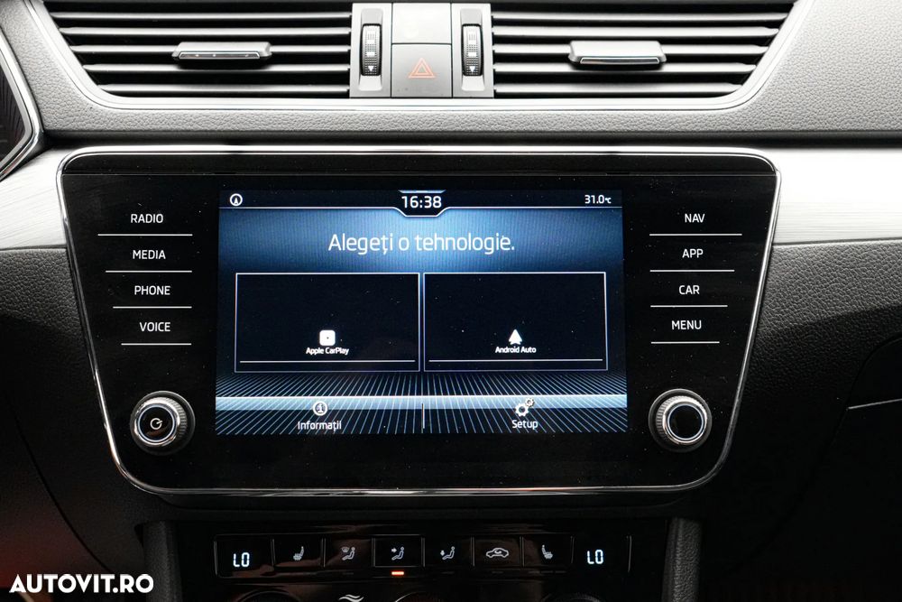 Skoda Superb 2.0 TDI DSG Ambition - 22