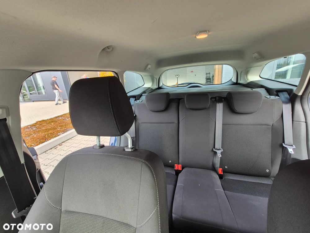 Ford Focus 1.5 TDCi SYNC Edition - 16