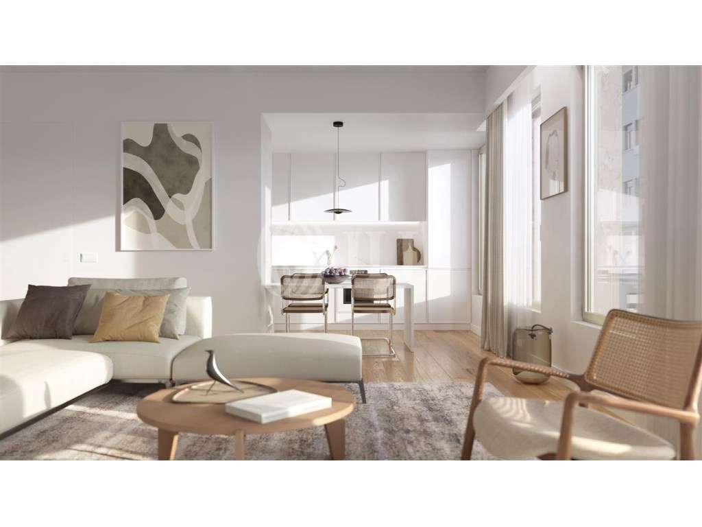 Apartamento T3 varanda estacionamento, Alvalade Lisboa
