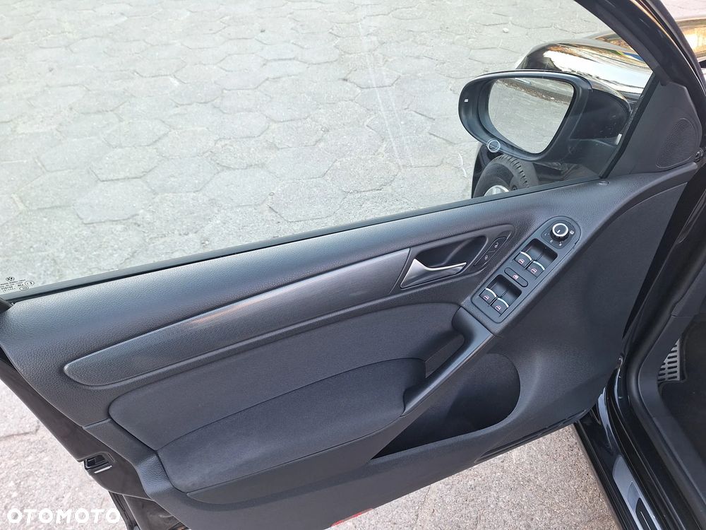 Volkswagen Golf 1.4 TSI BMT Highline - 18