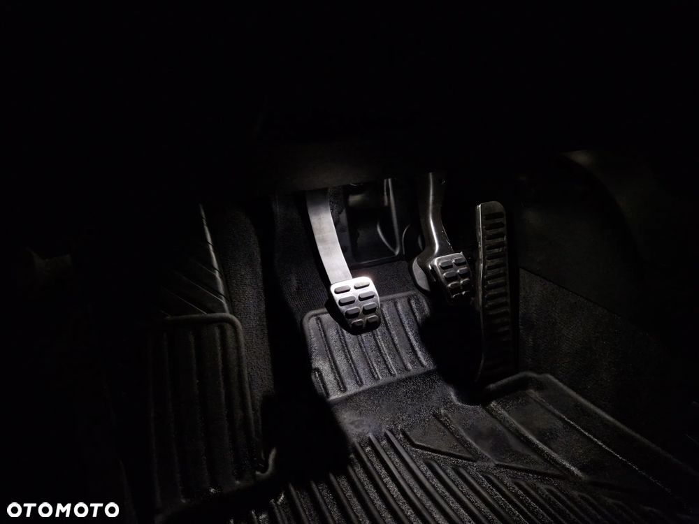 Audi A3 Sportback 1.6 TDI DPF Ambiente - 8