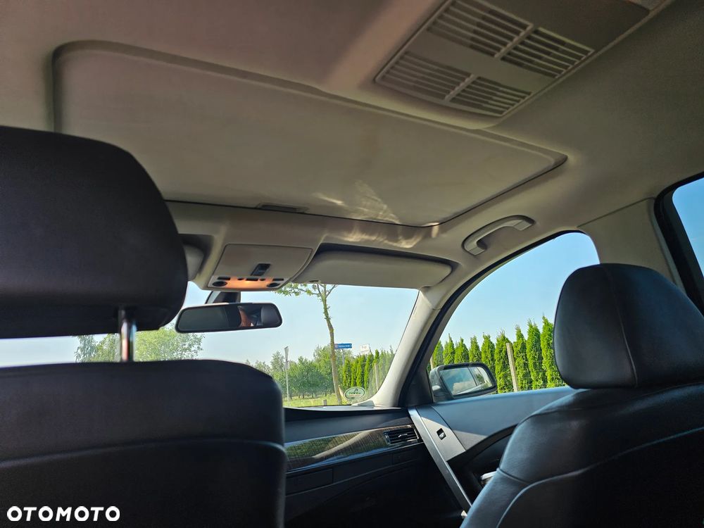 BMW Seria 5 520i - 15