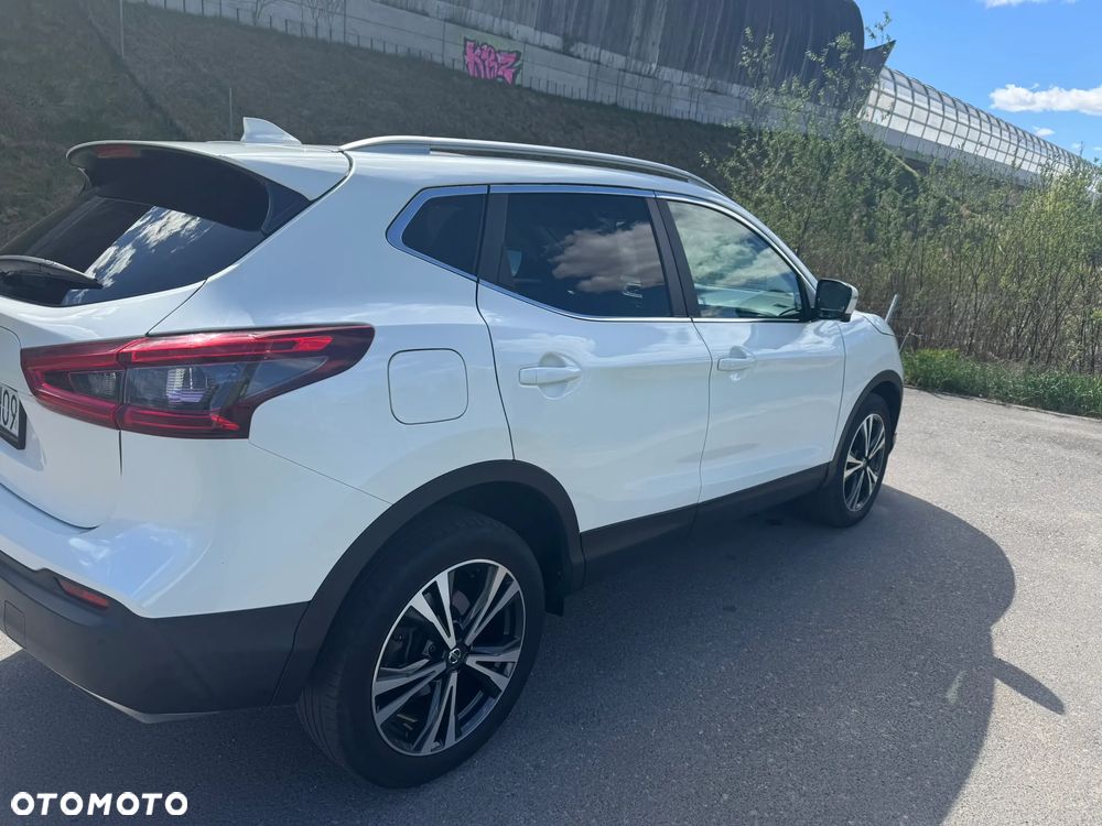 Nissan Qashqai 1.3 DIG-T N-Connecta - 8