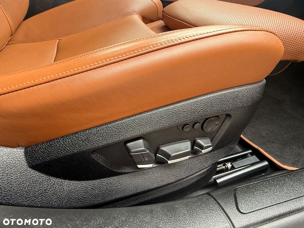 BMW Seria 7 760i - 25