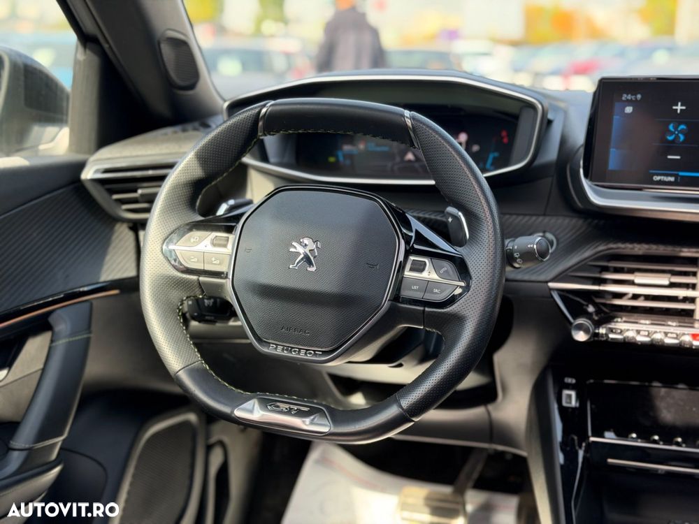 Peugeot 2008 1.2L PureTech 130 S&S EAT8 GT - 18