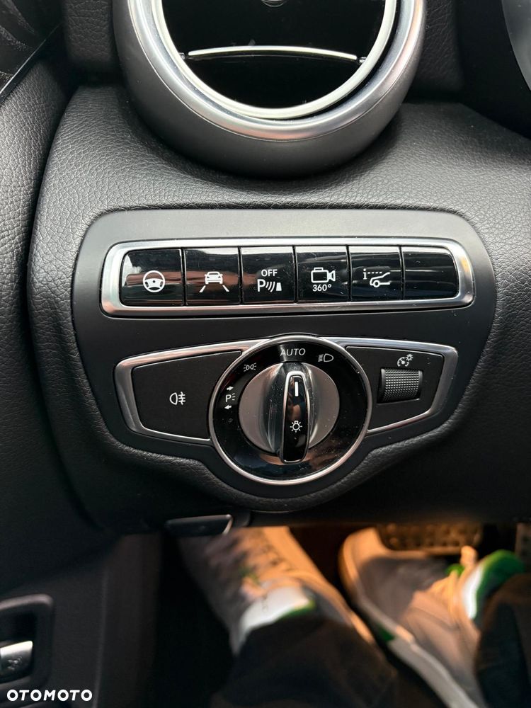 Mercedes-Benz Klasa C 300 7G-TRONIC - 20