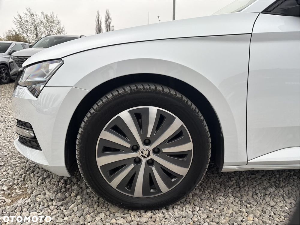Skoda Superb 2.0 TSI Style DSG - 19