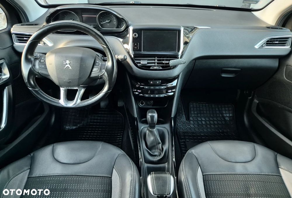 Peugeot 2008 1.2 VTi Allure - 6