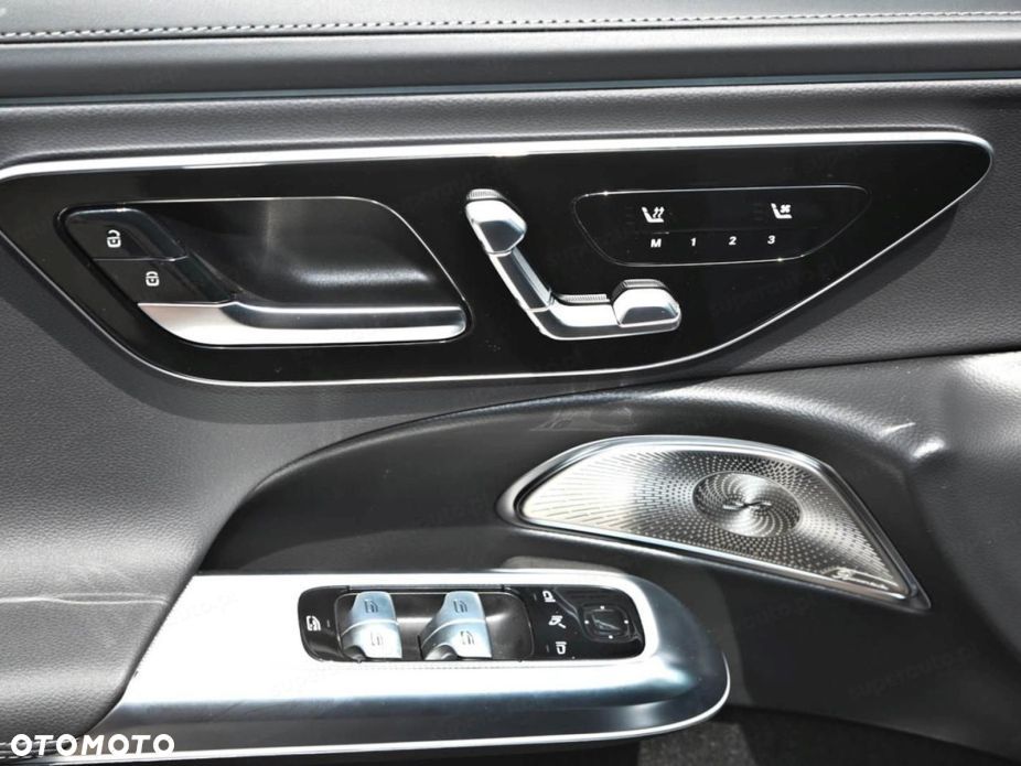Mercedes-Benz Klasa E 220 d mHEV 4-Matic AMG 9G-Tronic - 17