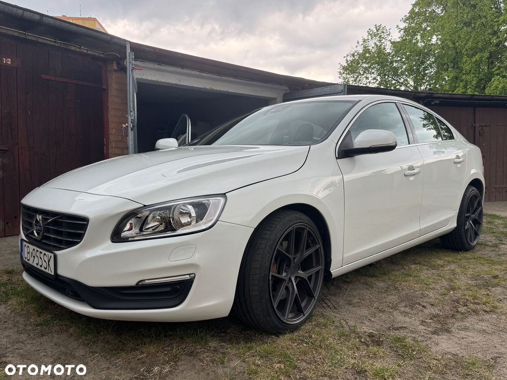 Volvo S60 - 1