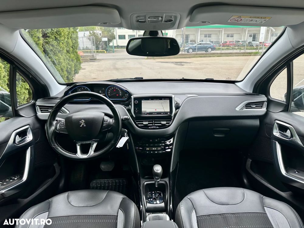 Peugeot 2008 - 10