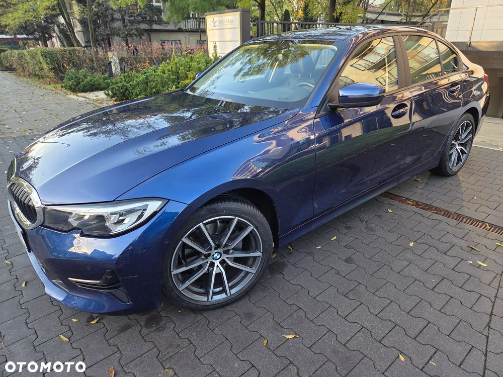 BMW Seria 3 320i xDrive - 4
