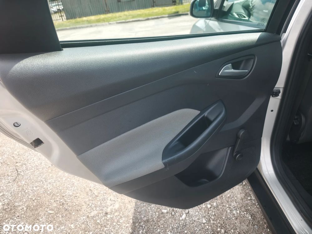 Ford Focus - 14