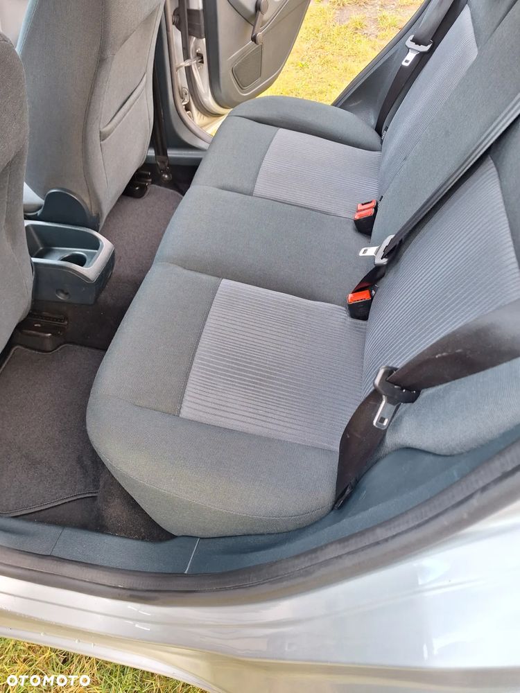 Ford Fiesta 1.25 Celebration - 25