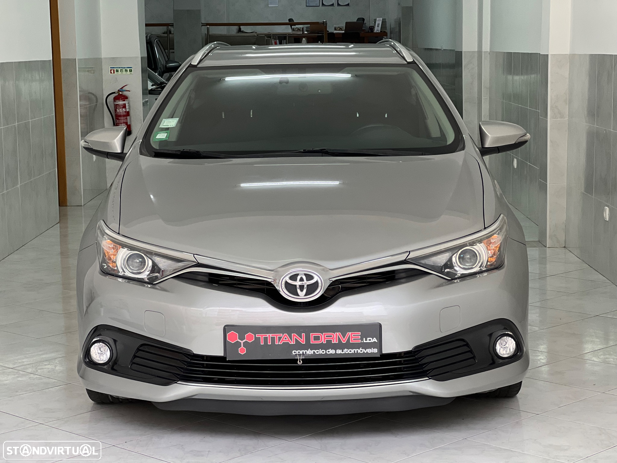 Toyota Auris Touring Sports 1.6 D-4D Comfort +P.Sport+Navi - 2