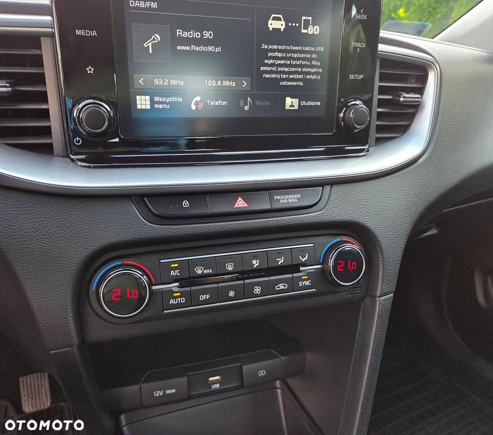Kia Ceed 1.6 CRDi mHEV M - 28