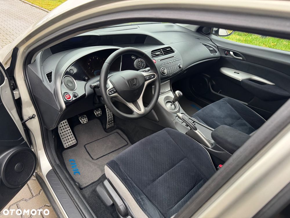 Honda Civic 1.4 i-VTEC Sport - 13