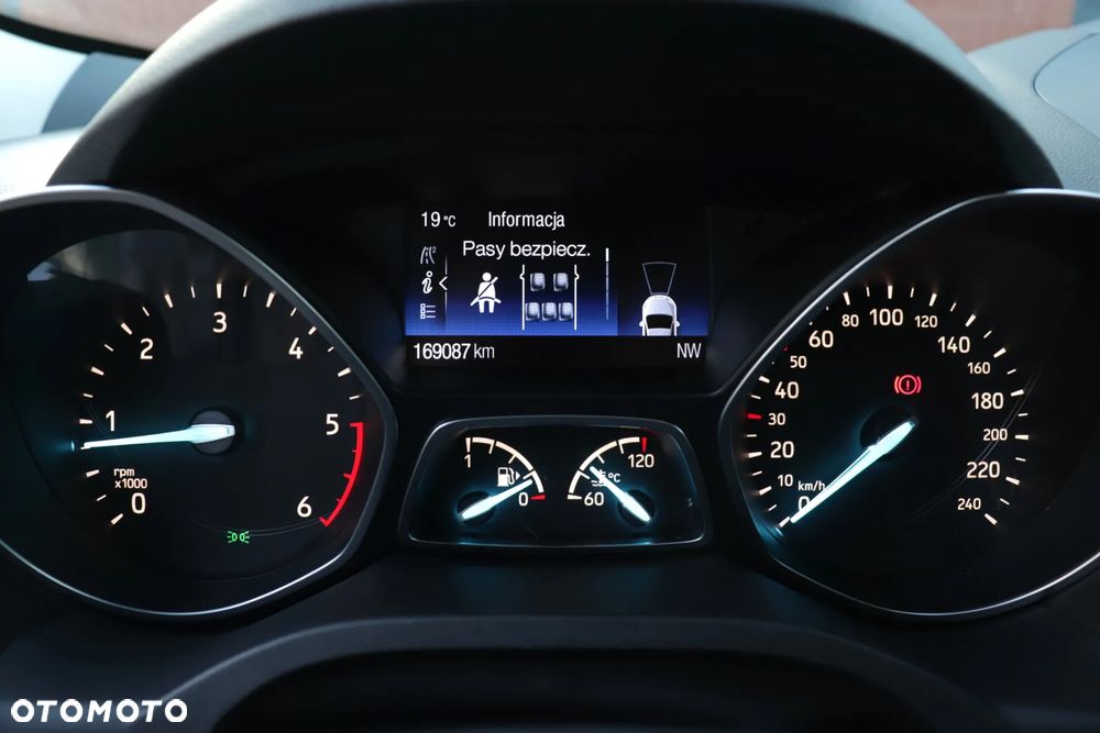 Ford Kuga 2.0 TDCi 4WD Titanium Plus - 22