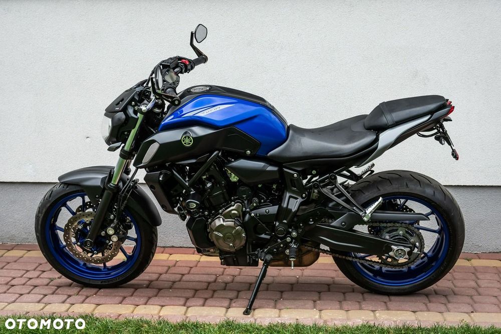 Yamaha MT - 6