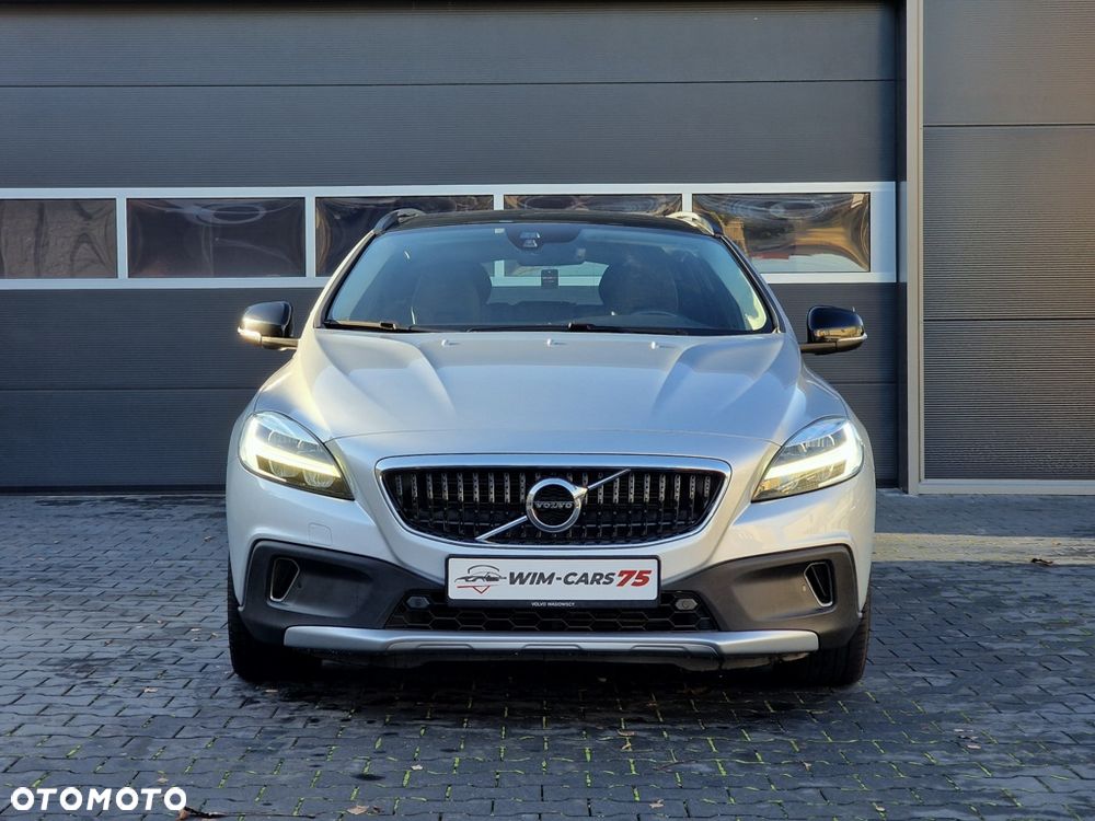 Volvo V40 Cross Country 2019 photo 3