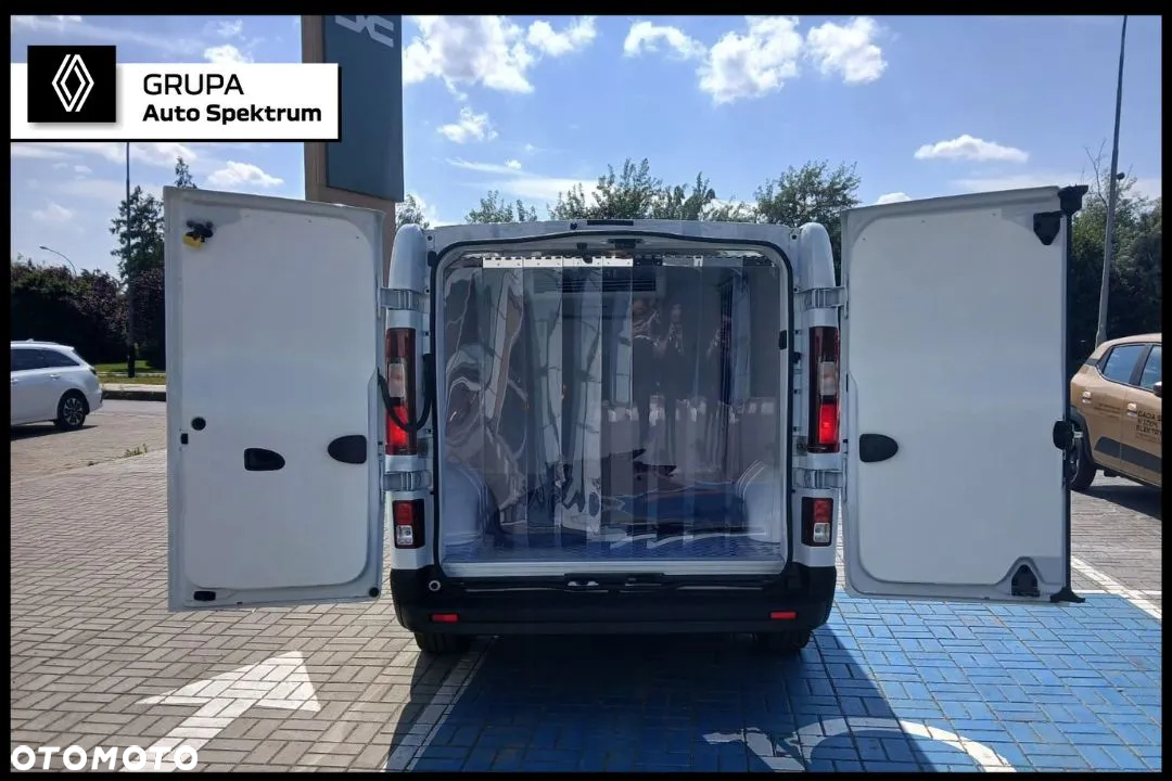 Renault Trafic - 8