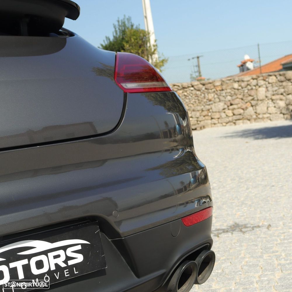 Porsche Panamera 3.0 V6 - 13