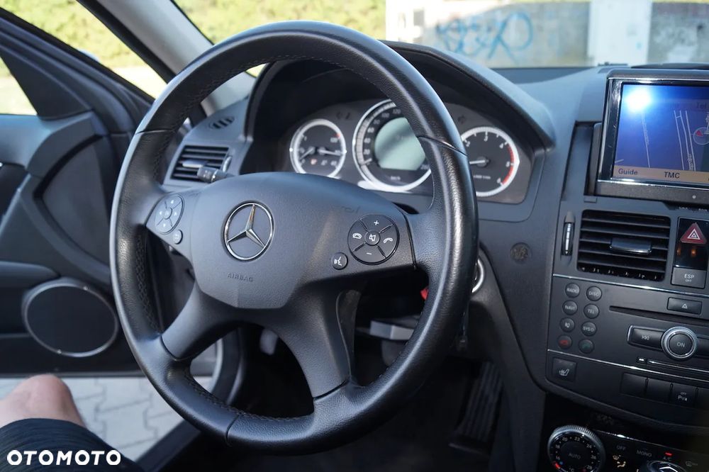 Mercedes-Benz Klasa C - 24