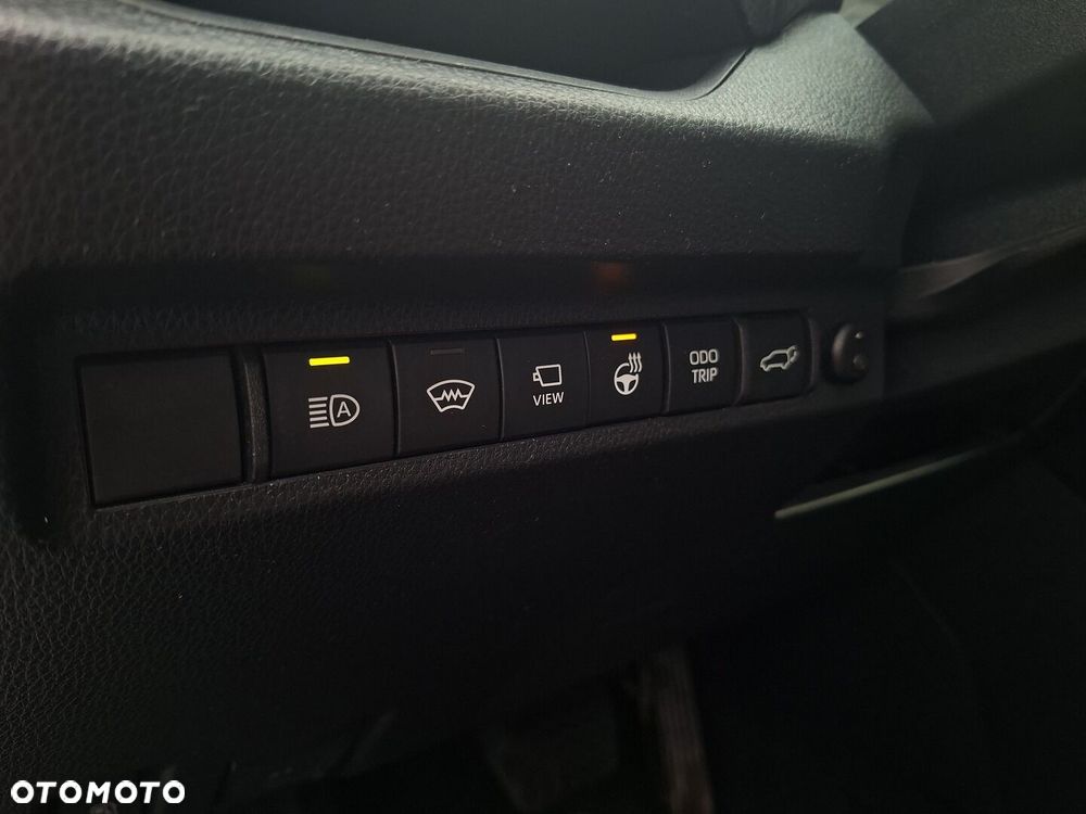 Toyota RAV4 - 24