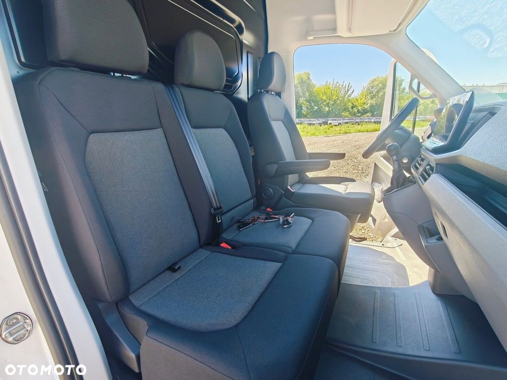 Volkswagen Crafter FURGON L3H3 | 140 KM | MANUAL | KAMERA | VAT 23| OD RĘKI - 18