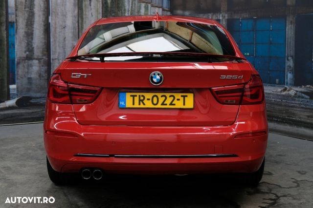 BMW Seria 3 325d GT Aut. Sport Line - 9