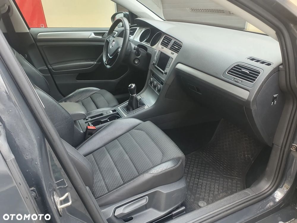 Volkswagen Golf 1.6 TDI BlueMotion Technology Lounge - 11